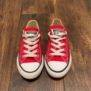Red Converse low top kids size 12